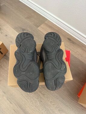 Adidas Yeezy 500 black size 10 100% authentic